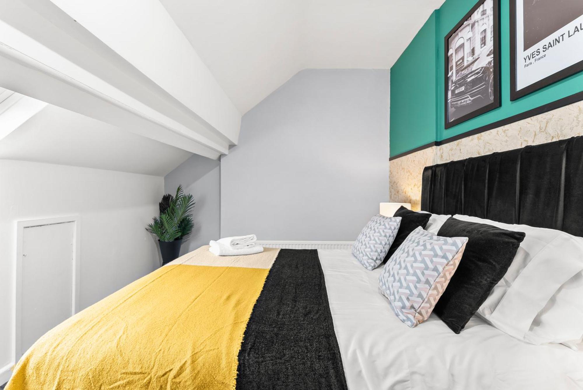 20 Percent Off! Stylish Sheffield Abode Sleeps 12 Apartment Bagian luar foto