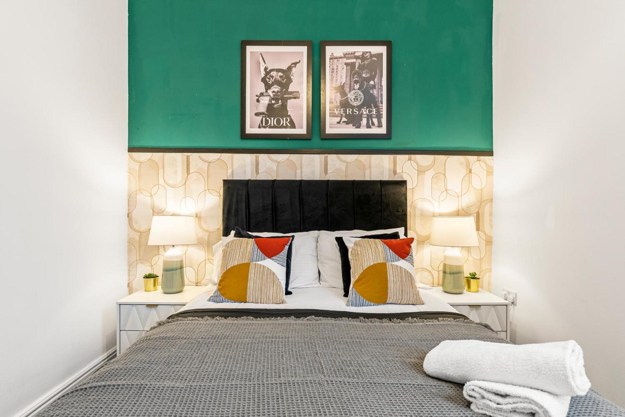 20 Percent Off! Stylish Sheffield Abode Sleeps 12 Apartment Bagian luar foto