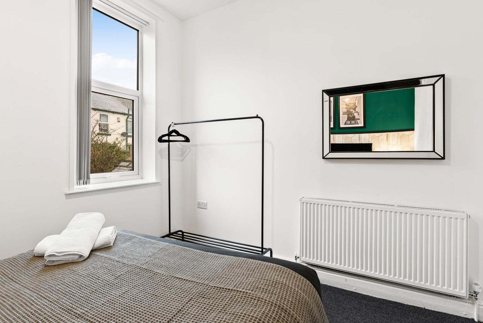 20 Percent Off! Stylish Sheffield Abode Sleeps 12 Apartment Bagian luar foto