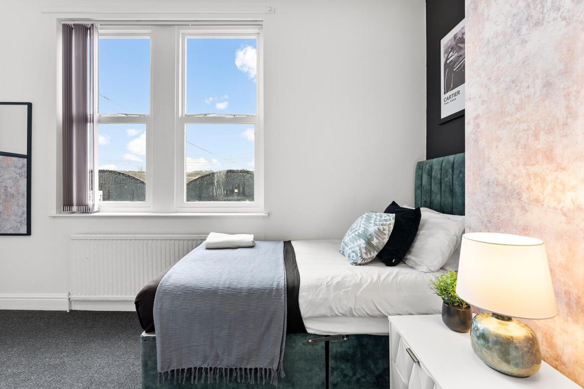 20 Percent Off! Stylish Sheffield Abode Sleeps 12 Apartment Bagian luar foto
