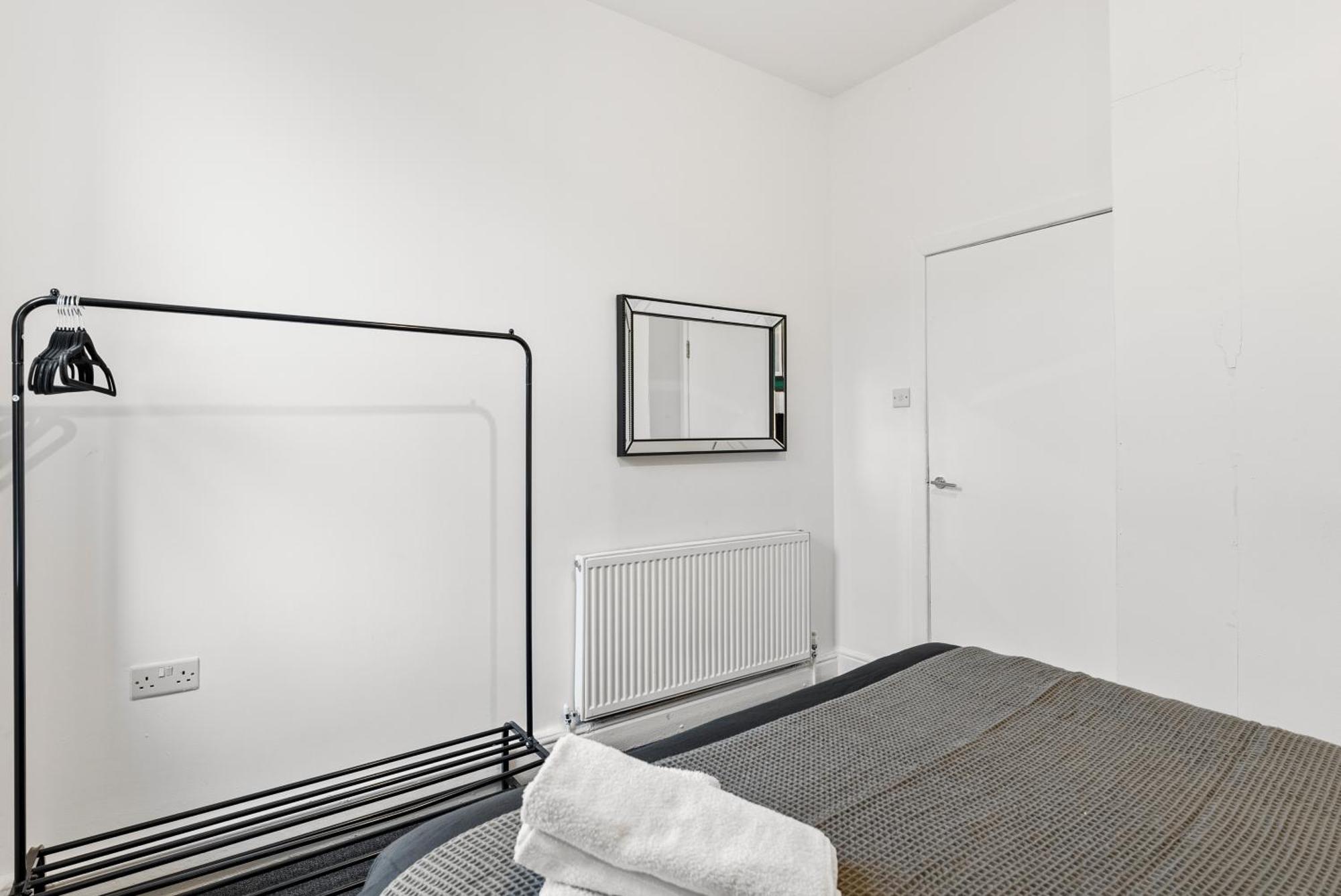 20 Percent Off! Stylish Sheffield Abode Sleeps 12 Apartment Bagian luar foto
